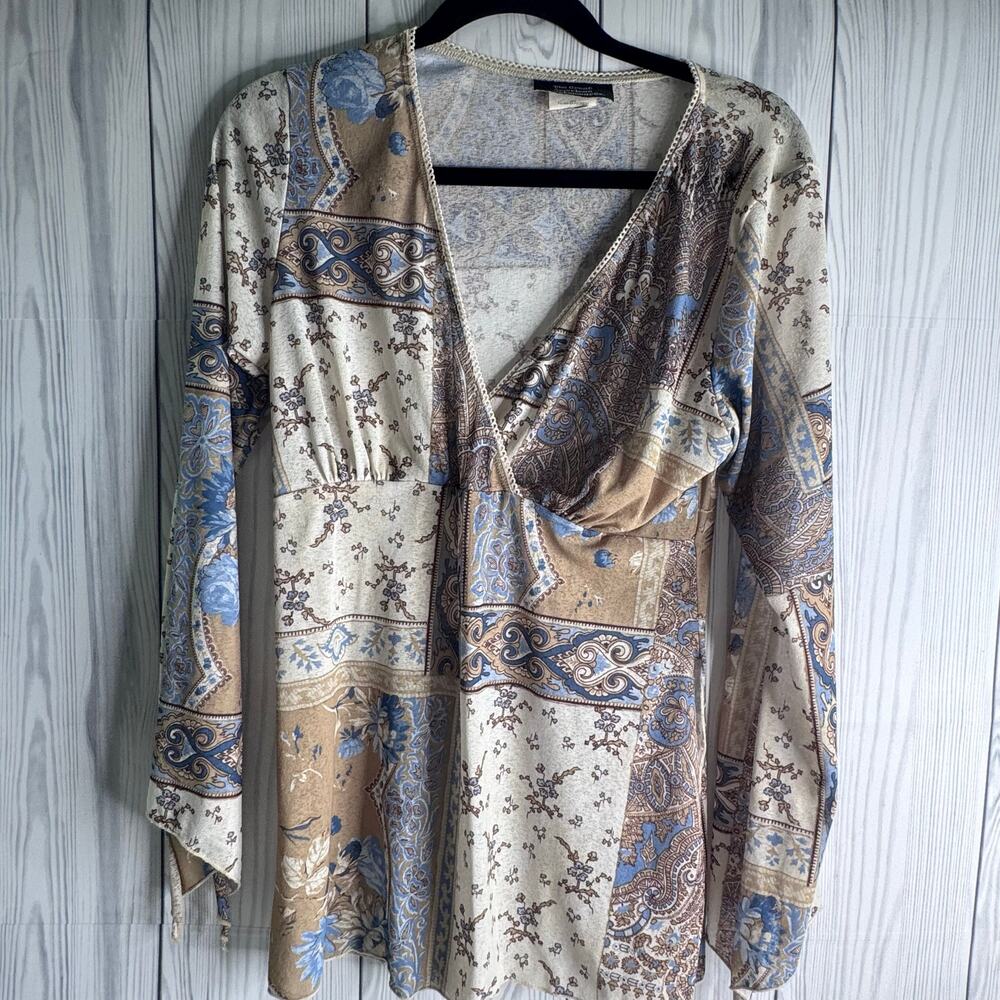 VTG 90s Y2K V-neck
Babydoll Top Fairy Funky Large USA Peasant Boho Bell Sleeve